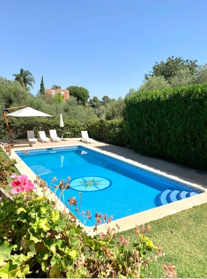 Chalet Con Vistas A Sevilla Gelves Exterior photo